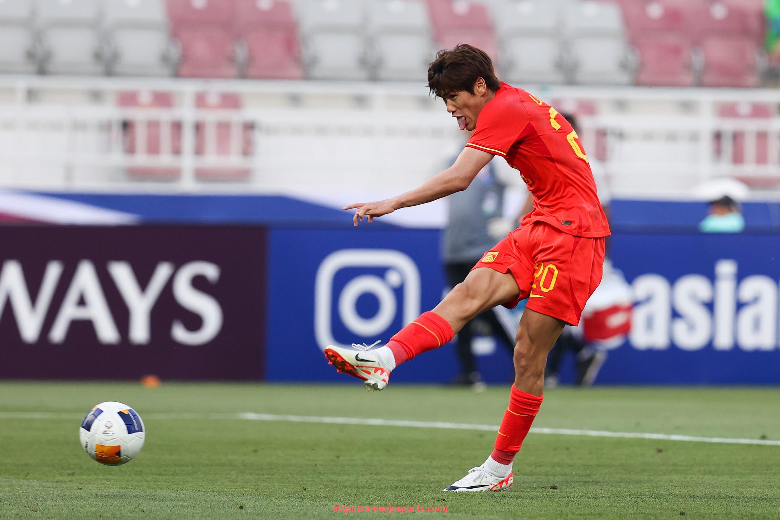 JN江南体育-球风出色的德甲球队介绍及技术特点解析