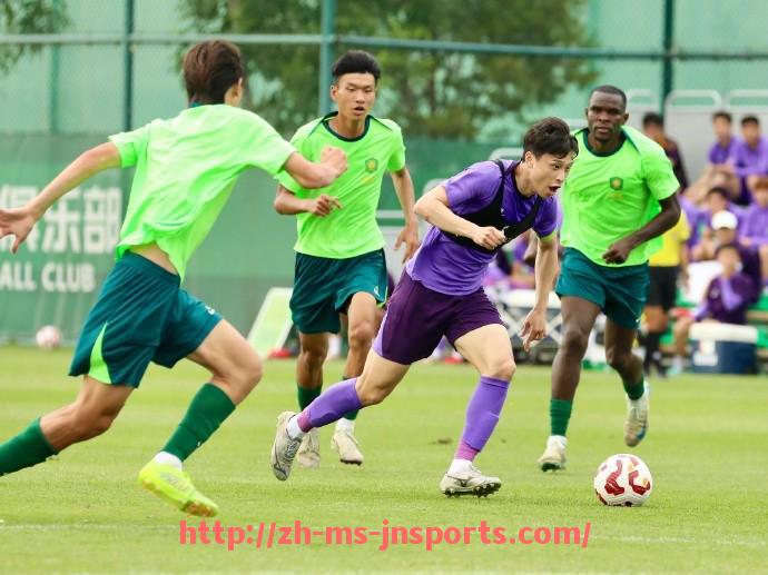 JN江南体育-火箭队与勇士G5比赛回顾及关键时刻解析